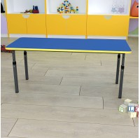 Детский стол прямоугольный регулируемый по высоте 20×20 в 25×25